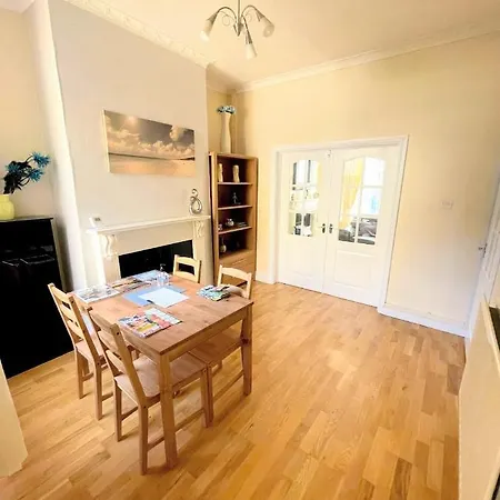 Cosy Town House Edge Of The Lake District *